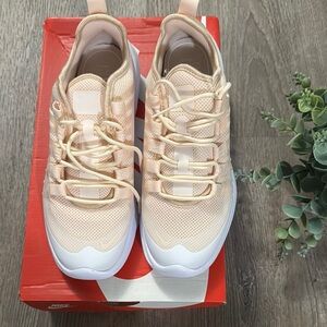 Nike Women's Cream Sneakers